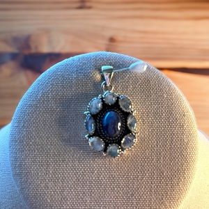 Beautiful Solid Sterling Silver Tanzanite & Moonstone Pendant